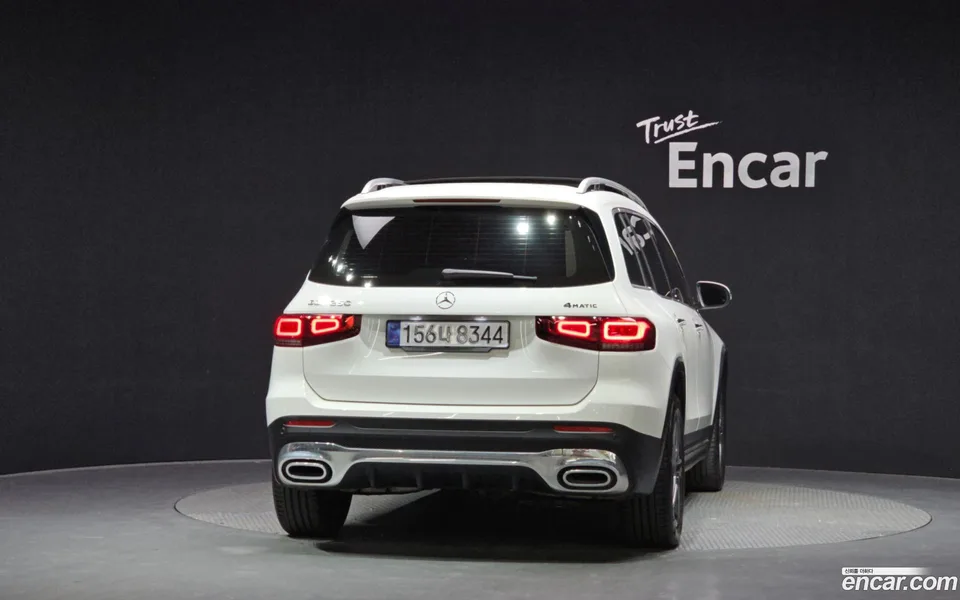 Mercedes-Benz GLB-Class GLB250 4MATIC 2022 — thumbnail 4