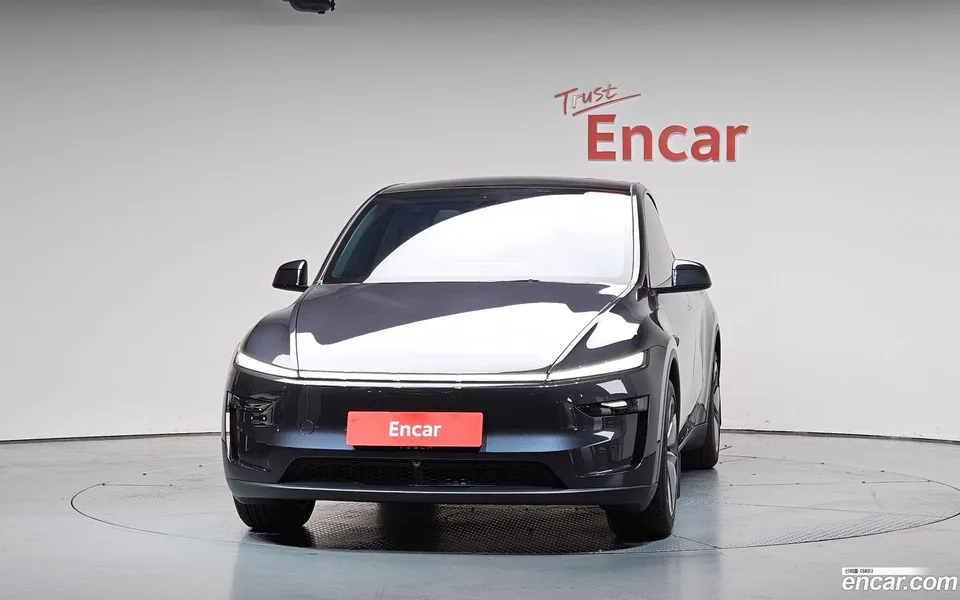 Tesla Model Y RWD 2025 — миниатюра 3