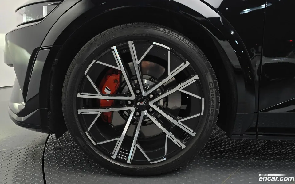 Hyundai Ioniq 5 N 2025 — миниатюра 2