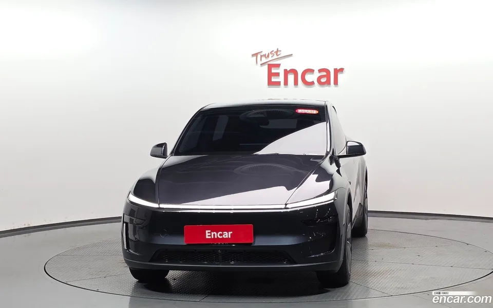 Tesla Model Y RWD 2025 — миниатюра 3