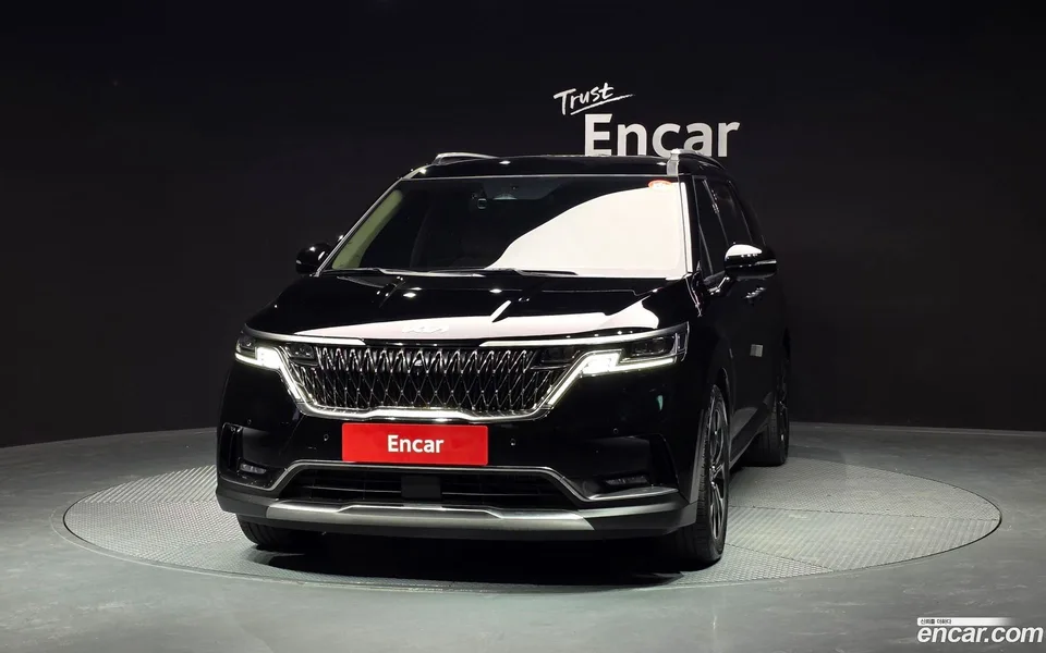 Kia Carnival 9 2022 — thumbnail 3