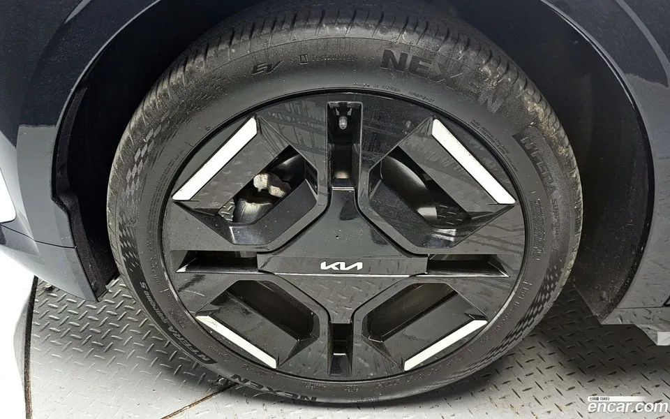Kia EV3 2WD 2024 — миниатюра 2