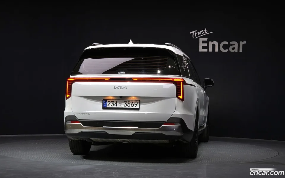 Kia Carnival 9 2025 — thumbnail 4