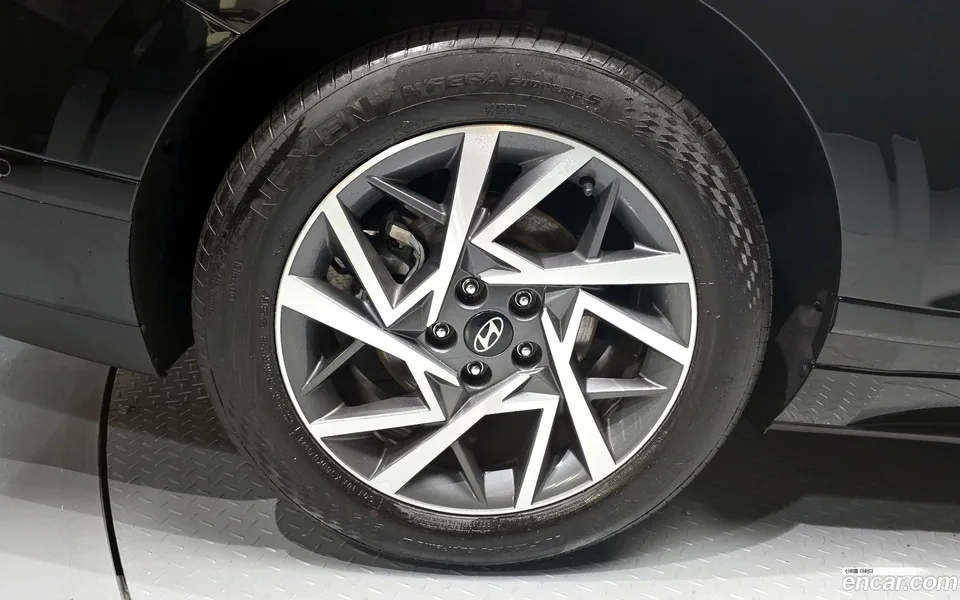 Hyundai Grandeur Hybrid 2024 — миниатюра 5