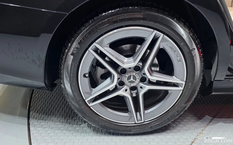 Mercedes-Benz E-Class E250 AMG Line 2023 — миниатюра 4