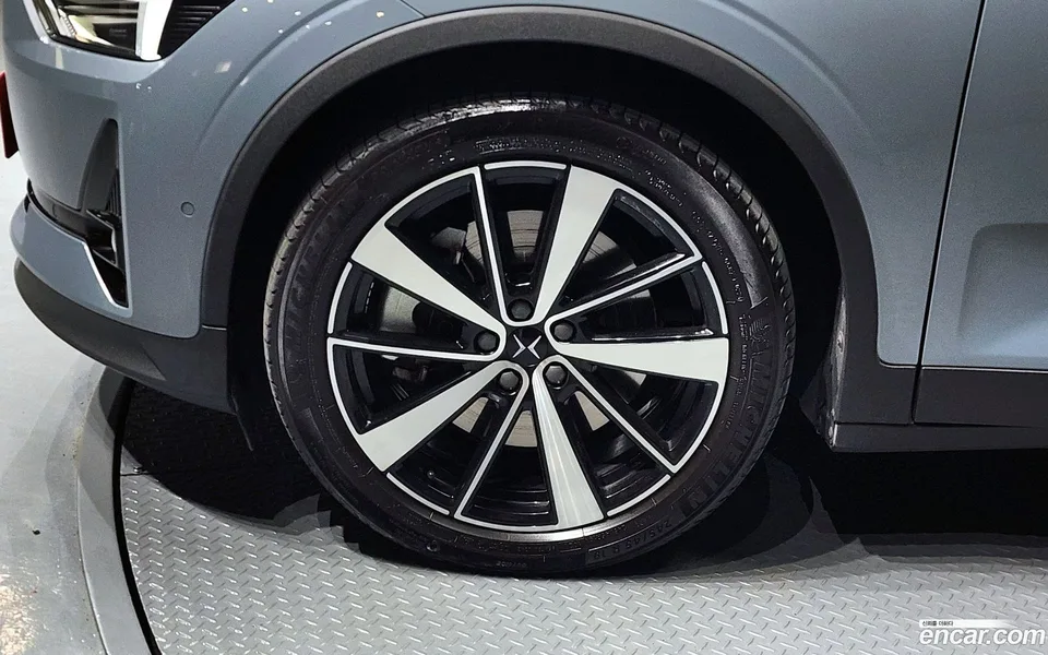 Polestar Polestar 2 2022 — миниатюра 2