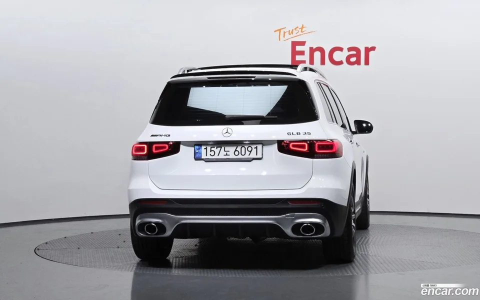 Mercedes-Benz GLB-Class AMG GLB35 4MATIC 2022 — миниатюра 4