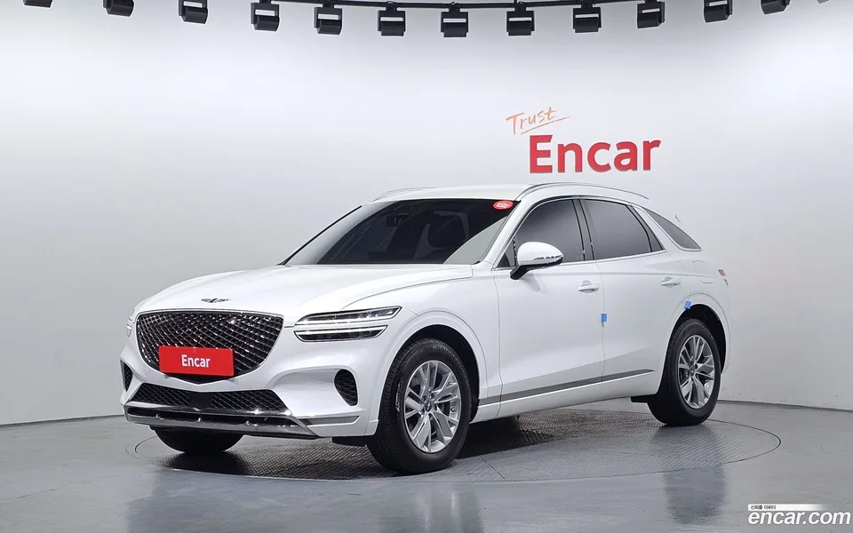 Genesis GV70 2.5T 2WD 2024 — фото 1, купить с доставкой в Москву