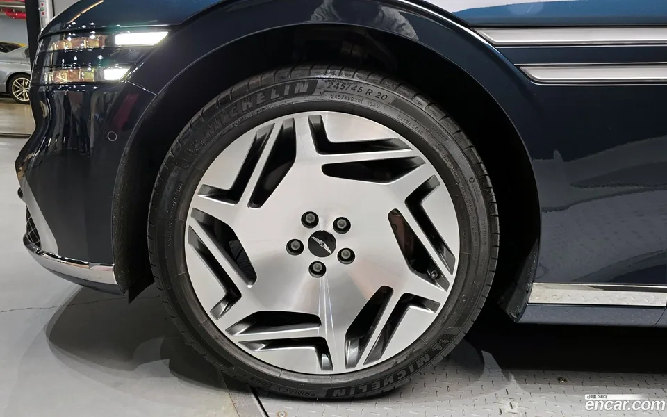 Genesis G90 3.5 e-S/C AWD LWB 2023 — миниатюра 5