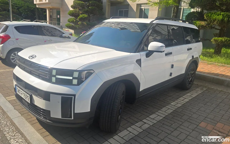 Hyundai SantaFe HEV 1.6 2WD 2025 — фото 1, купить с доставкой в Москву