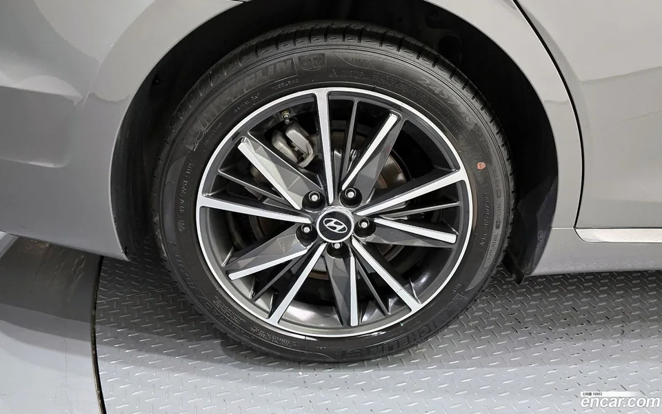 Hyundai Grandeur IG 2.5 2022 — миниатюра 2