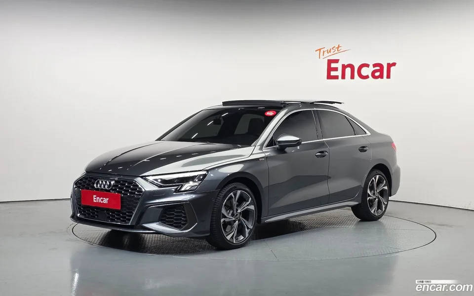Audi A3 (8Y) 40 TFSI 2023 — фото 1, купить с доставкой в Москву