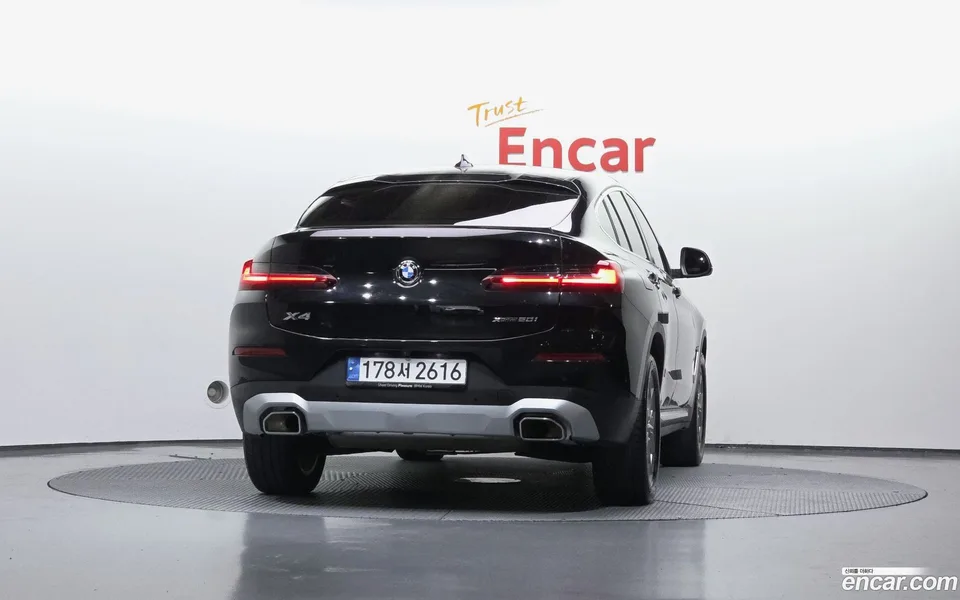 BMW X4 xDrive20i xLine 2024 — миниатюра 4