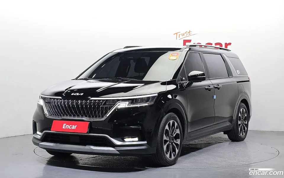 Kia Carnival 9 2022 — фото 1, купить с доставкой в Москву
