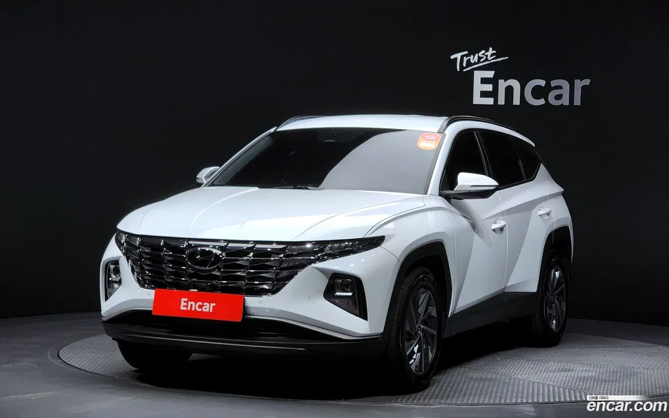 Hyundai Tucson 2.0 2WD 2023 — фото 1, купить с доставкой в Москву