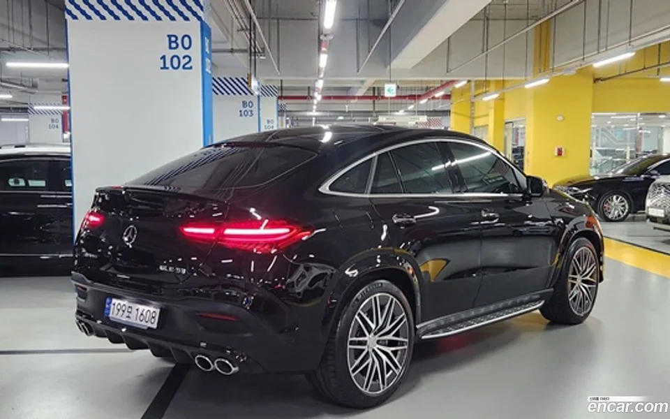 Mercedes-Benz GLE-Class AMG GLE53 4MATIC+ 2024 — миниатюра 4