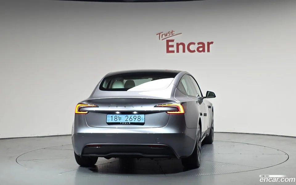 Tesla Model 3 RWD 2026 — миниатюра 4