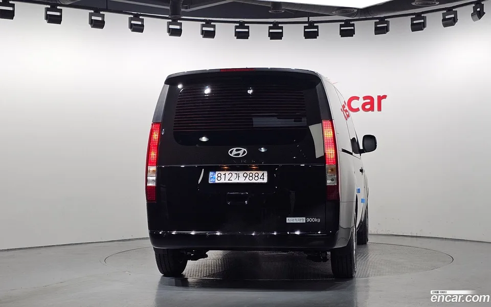 Hyundai Staria L3.5 3 2024 — миниатюра 4