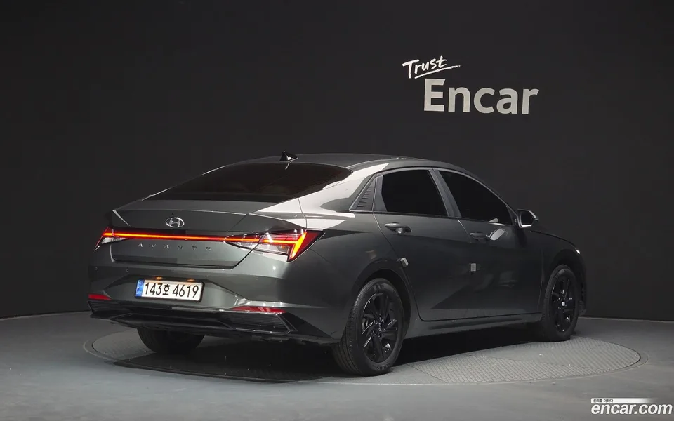 Hyundai Avante Hybrid 2022 — миниатюра 2