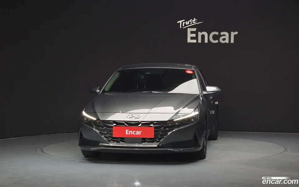Hyundai Avante Hybrid 2022 — миниатюра 3