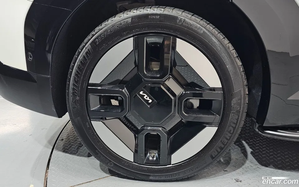 Kia EV9 4WD 2023 — миниатюра 5