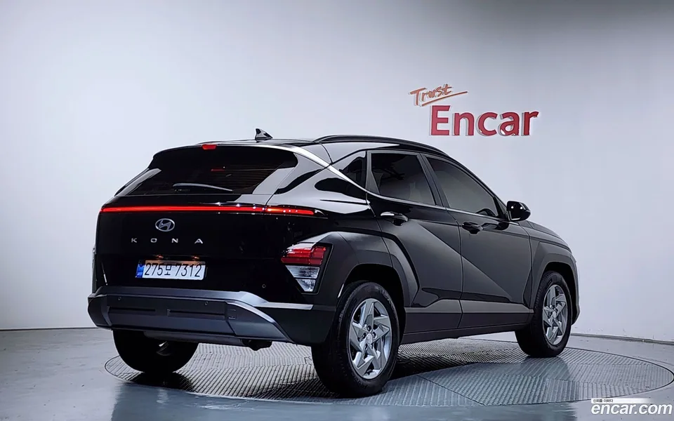 Hyundai Kona 1.6 2WD 2023 — миниатюра 2