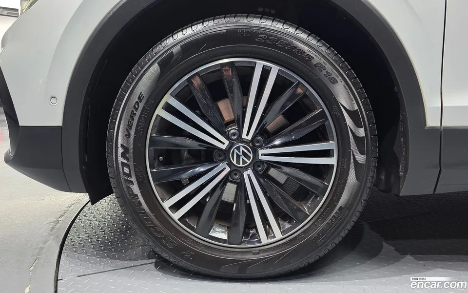 Volkswagen Tiguan 2.0 TDI 2022 — миниатюра 5