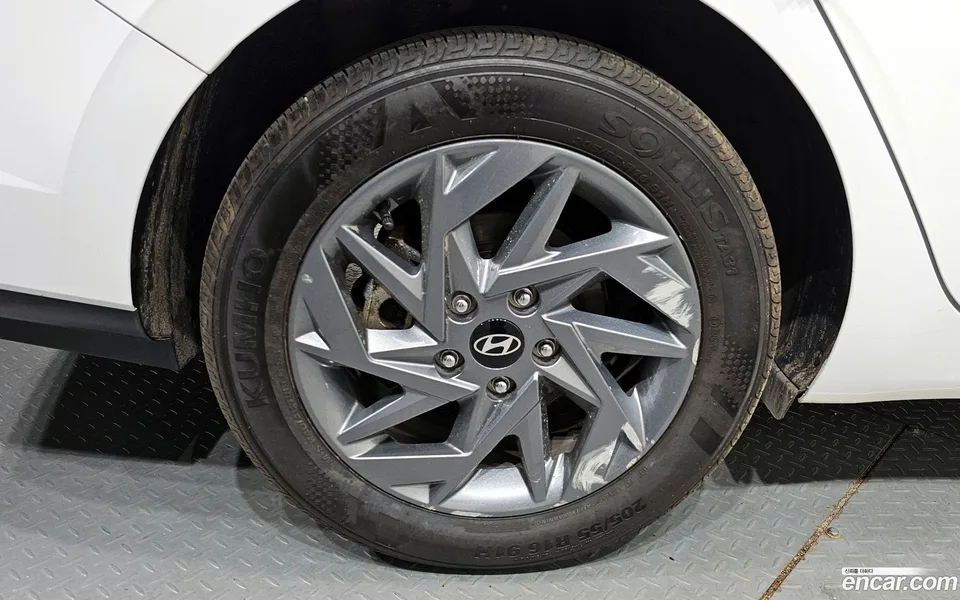 Hyundai Avante CN7 Hybrid 2023 — миниатюра 5