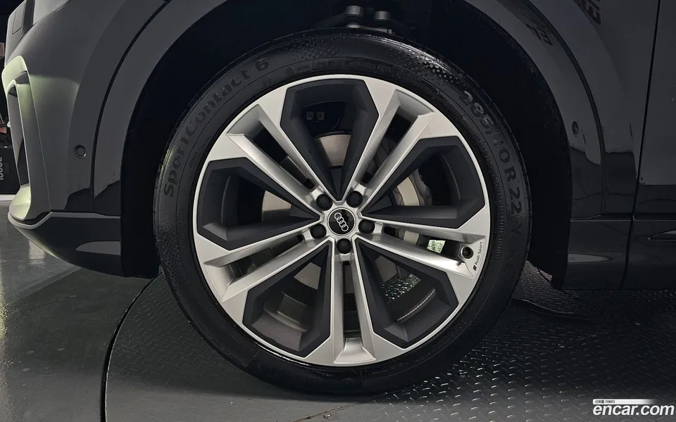 Audi Q8 (4M) 55 TFSI 2026 — миниатюра 2