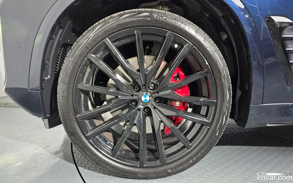 BMW X5 xDrive 40d M 2025 — миниатюра 2