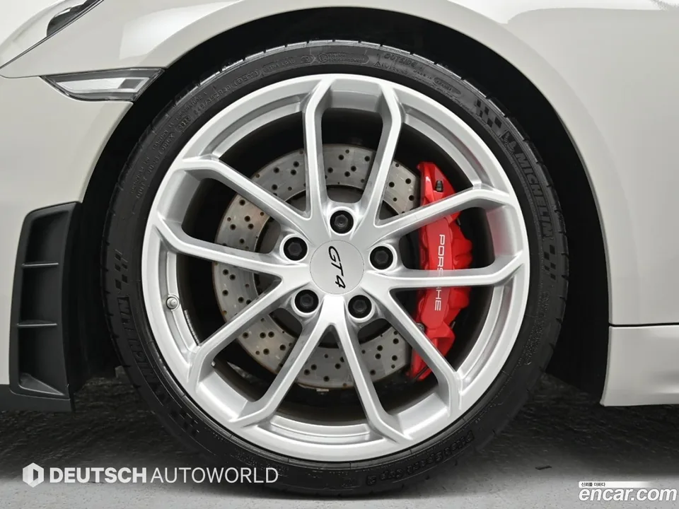 Porsche 718 Cayman 4.0 GT4 2023 — миниатюра 2