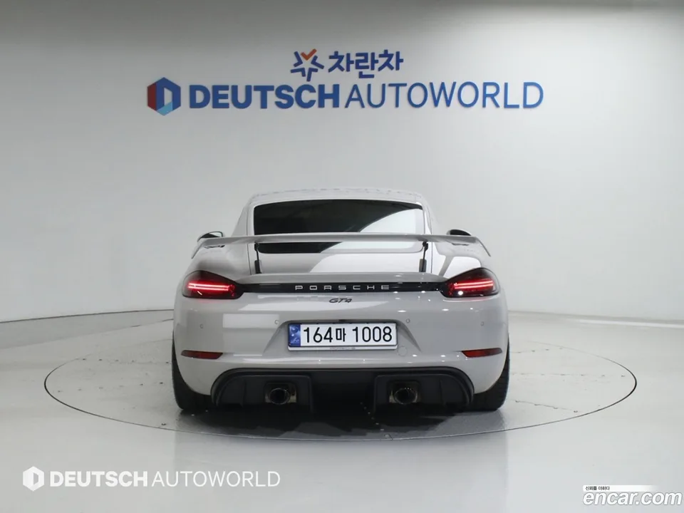 Porsche 718 Cayman 4.0 GT4 2023 — миниатюра 4