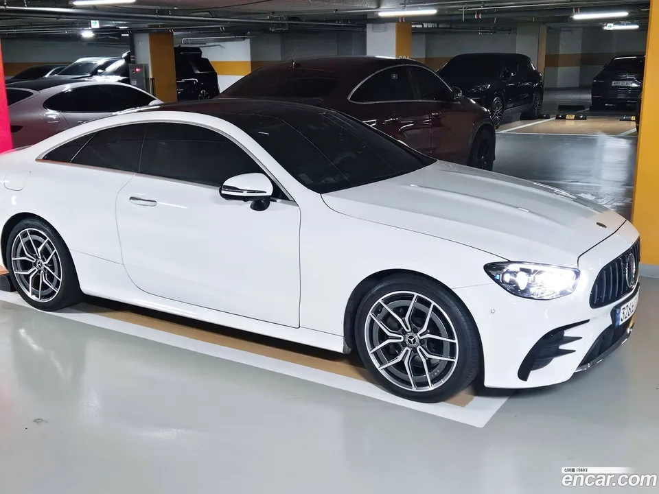 Mercedes-Benz E-Class E300d 4MATIC 2022 — фото 1, купить с доставкой в Москву