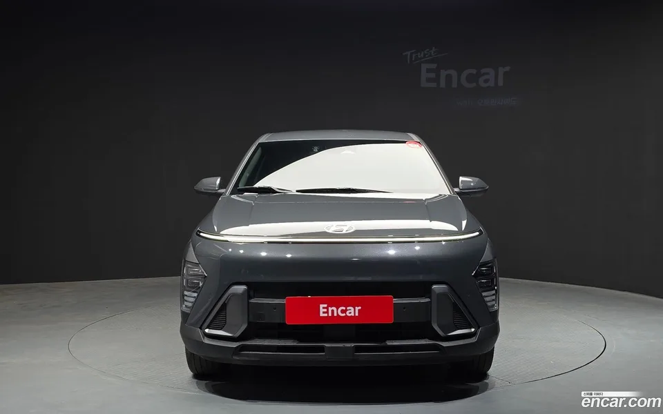 Hyundai Kona Hybrid 2023 — миниатюра 3