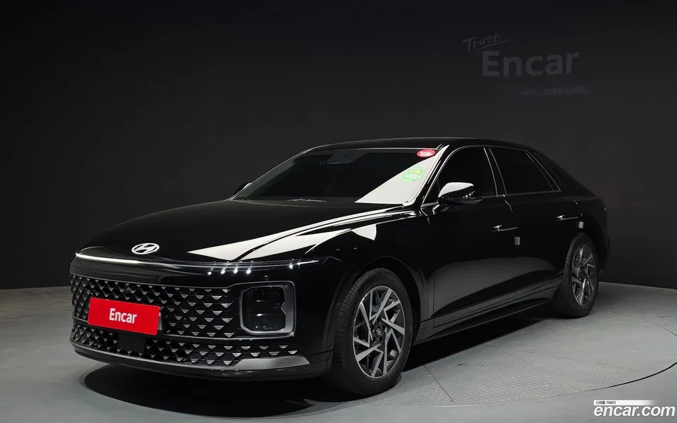 Hyundai Grandeur Hybrid 2023 — фото 1, купить с доставкой в Москву