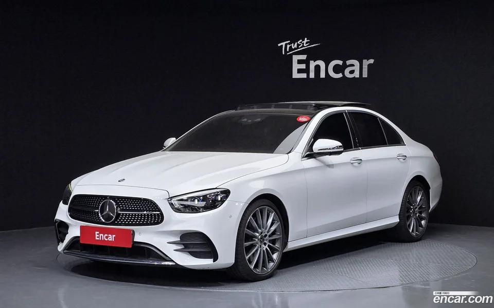 Mercedes-Benz E-Class E350 4MATIC AMG Line 2022 — фото 1, купить с доставкой в Москву