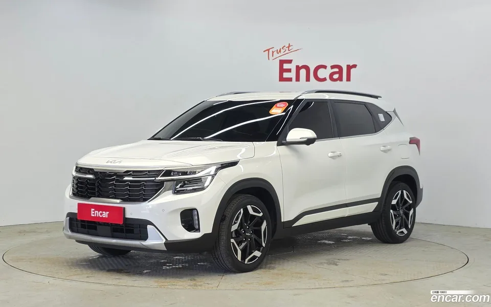 Kia Seltos 2.0 2WD 2022 — фото 1, купить с доставкой в Москву