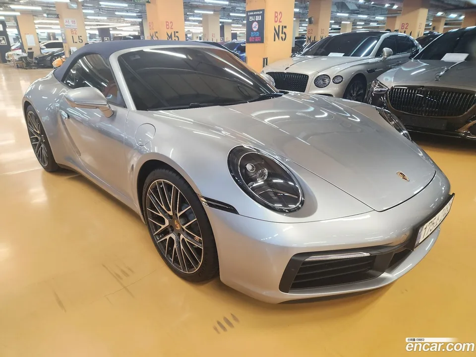 Porsche 911 (992) 4 2024 — миниатюра 3