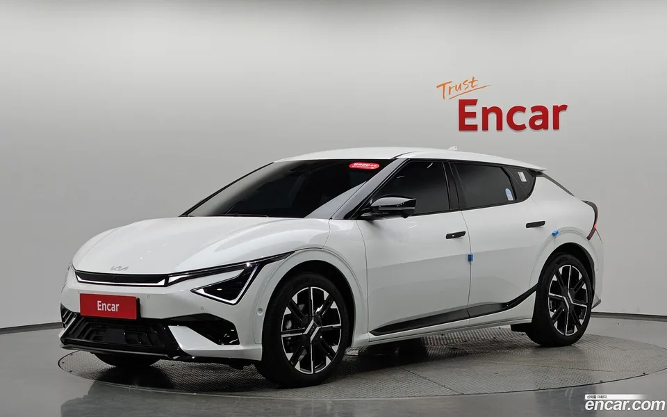 Kia EV6 4WD 2024 — фото 1, купить с доставкой в Москву