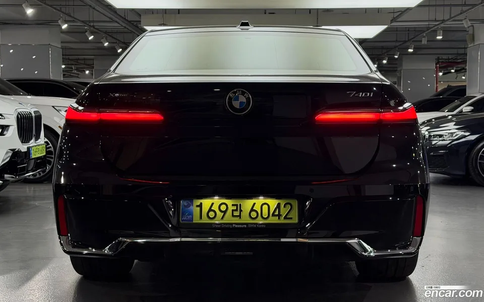 BMW 7 Series 740i xDrive M 2025 — миниатюра 4