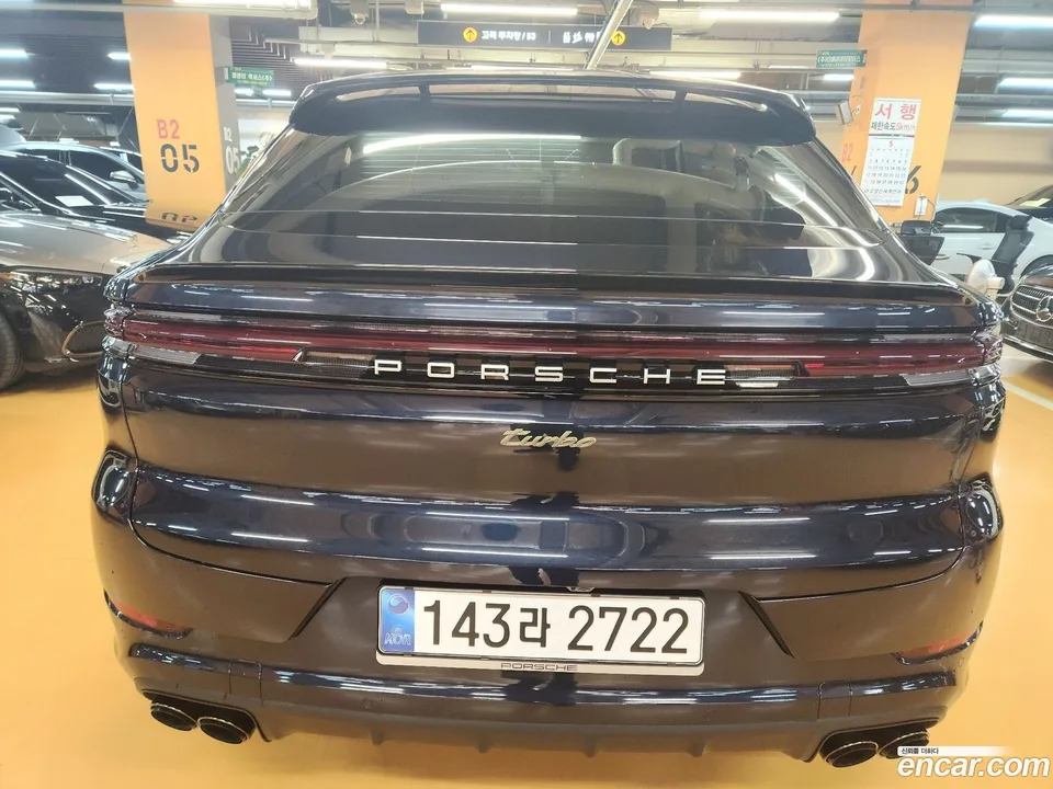 Porsche Cayenne 4.0 E- 2025 — миниатюра 5