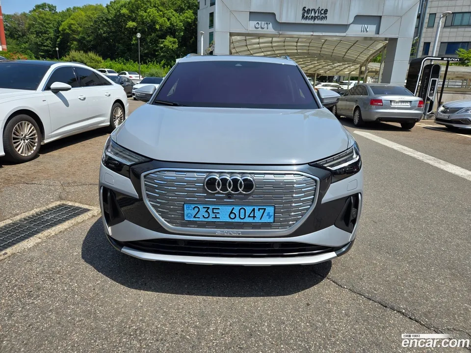 Audi Q4 e-tron 40 2022 — миниатюра 3