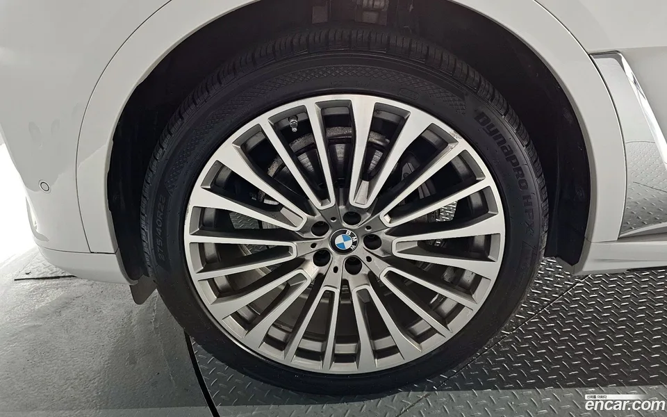 BMW X7 xDrive 40i 7 2022 — миниатюра 5