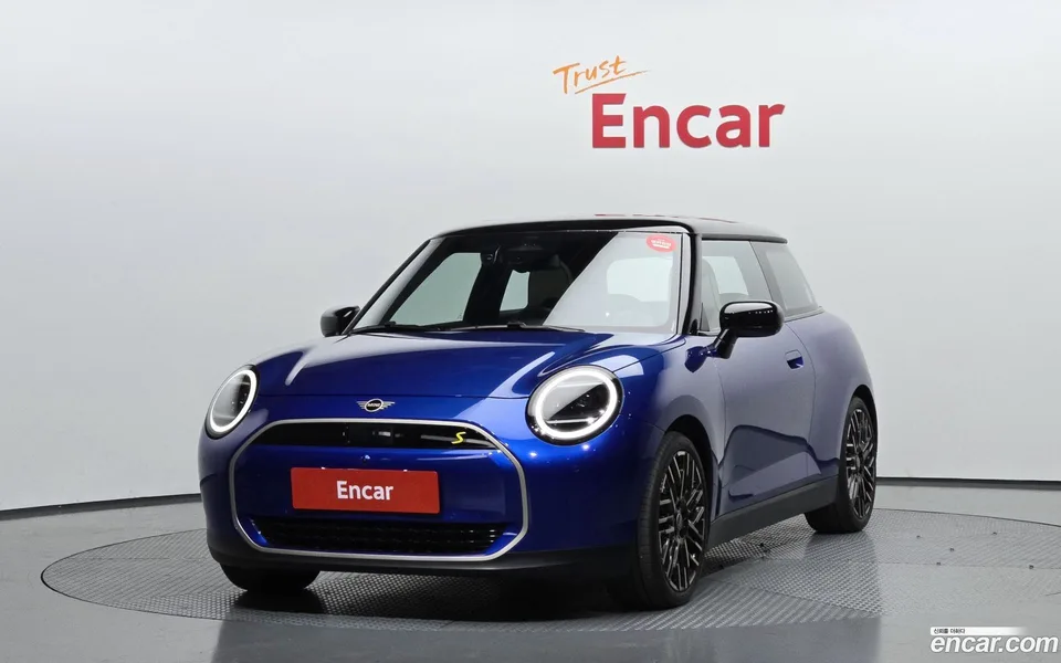 MINI Cooper Electric SE 2024 — thumbnail 3