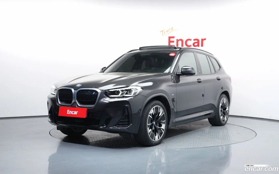 BMW iX3 M 2022 — фото 1, купить с доставкой в Москву