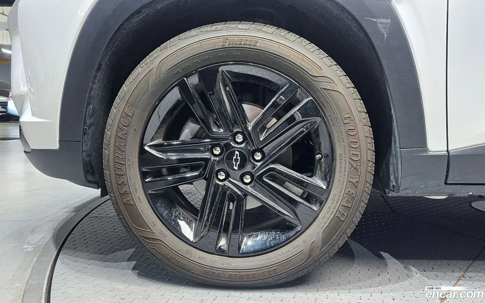 Chevrolet Trax Crossover 1.2 ACTIV 2023 — миниатюра 5