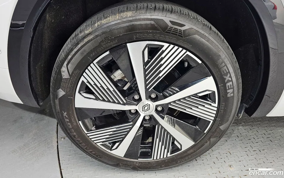 Renault Samsung Grand Koleos 1.5 E-TECH 2WD 2024 — миниатюра 2