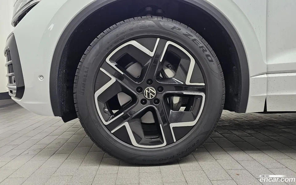 Volkswagen Touareg 3.0 TDI 2025 — миниатюра 5