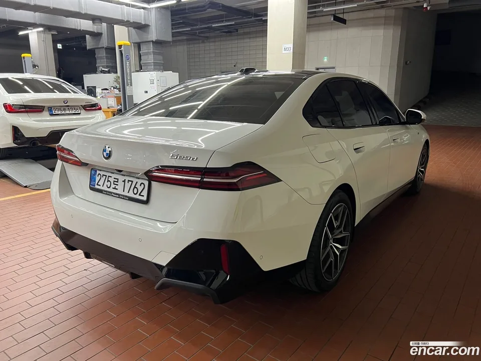 BMW 5 Series 523d M 2025 — миниатюра 4