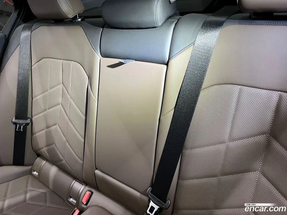 BMW 5 Series 523d M 2025 — миниатюра 5